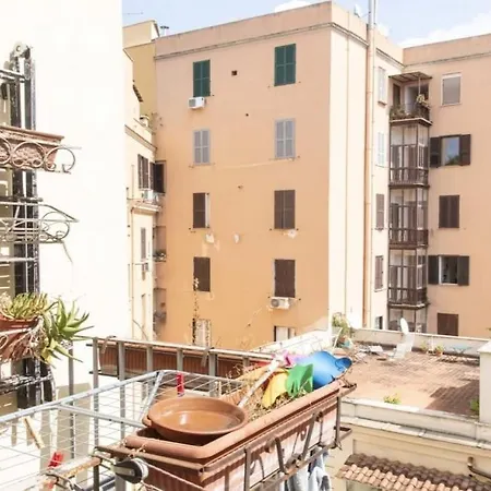 公寓 Piazza Dante House